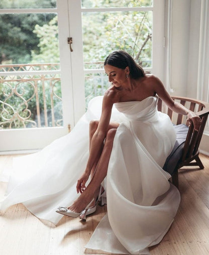 Minimalist Style Organza Wedding Dress Strapless Side Slit Bridal Gown Summer Wedding Dress Plus Size Custom Made