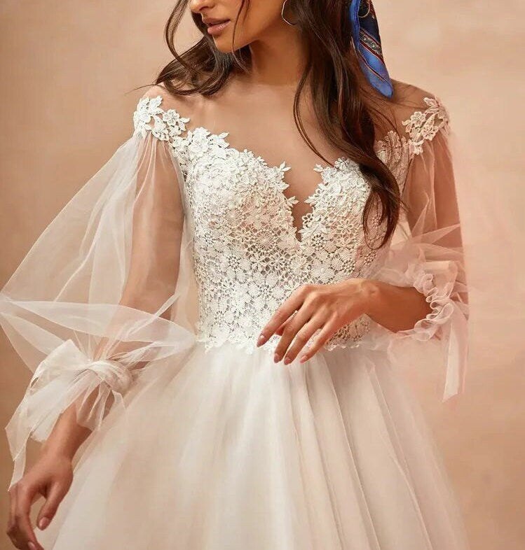 Sweet Wedding Dress Floral Lace Applique Bodice Bridal Gown Long Puff Sleeve Ball Gown Plus Size Custom Made